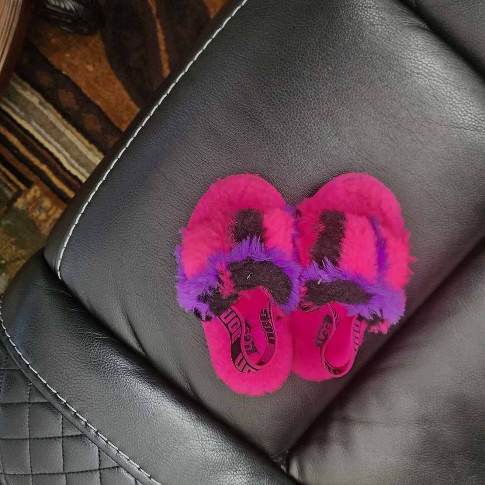 Ugg toddler size 8